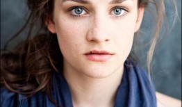 卡洛琳演员最新动态爆料,揭秘幕后故事与精彩瞬间